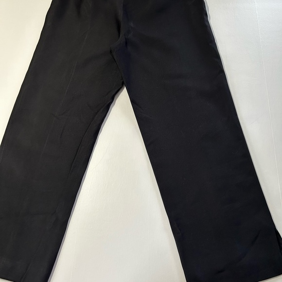 And Taylor women’s size 6 ankle pants,split bottom legs, black color fully lined - Picture 4 of 8
